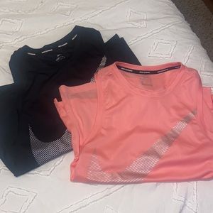 Nike tank top bundle